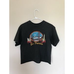 BRANDY MELVILLE SAN FRANCISCO GRAPHIC TEE !!